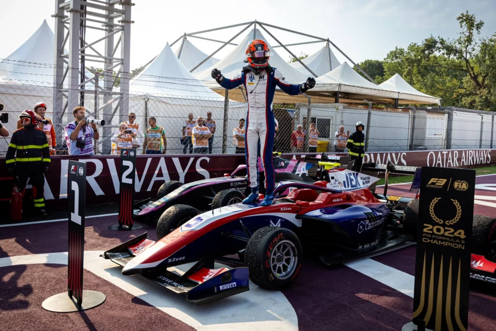 Meguetounif vince la Feature Race di F3 a Monza 