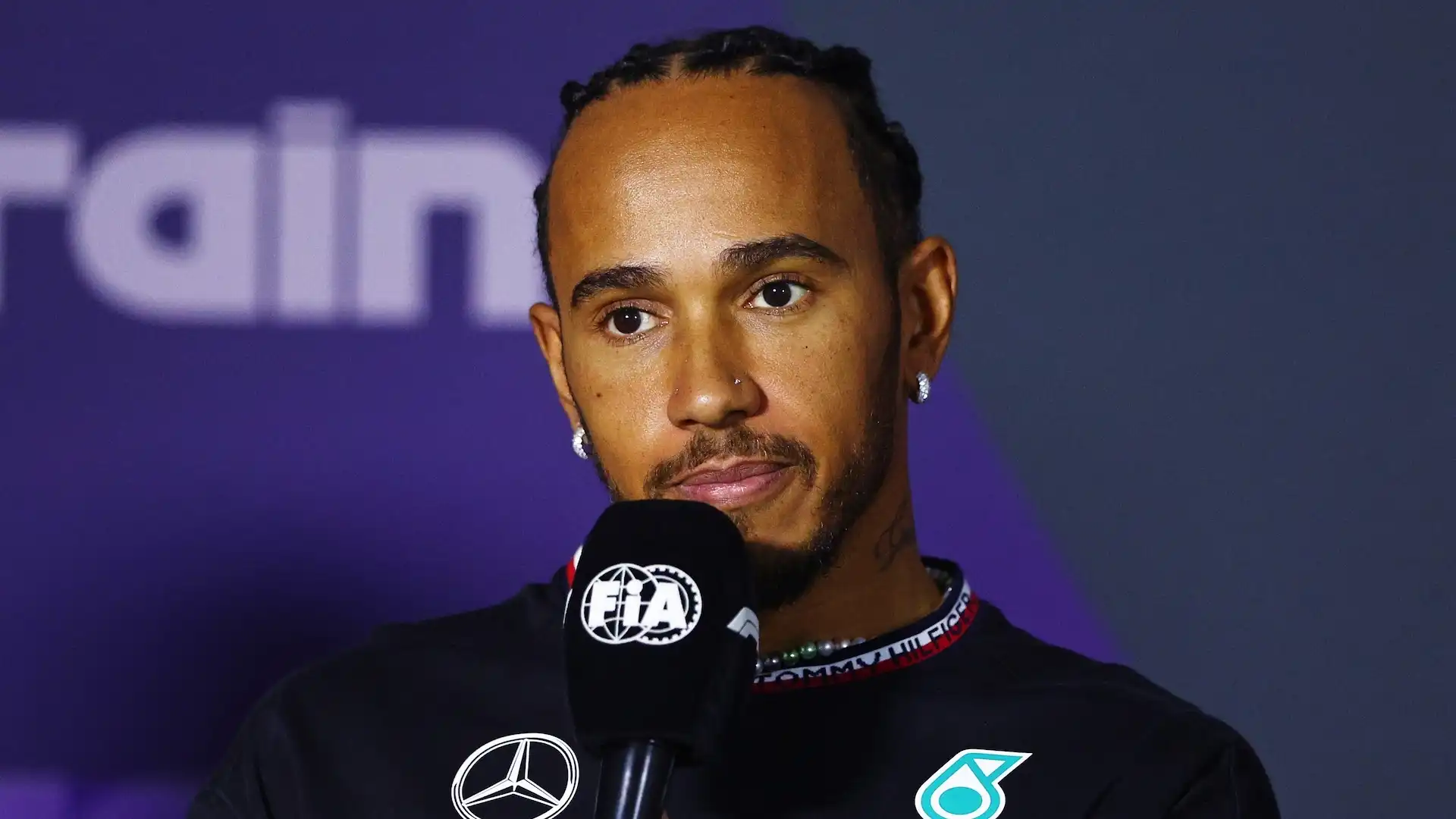 Lewis Hamilton e Monster Energy si dividono 