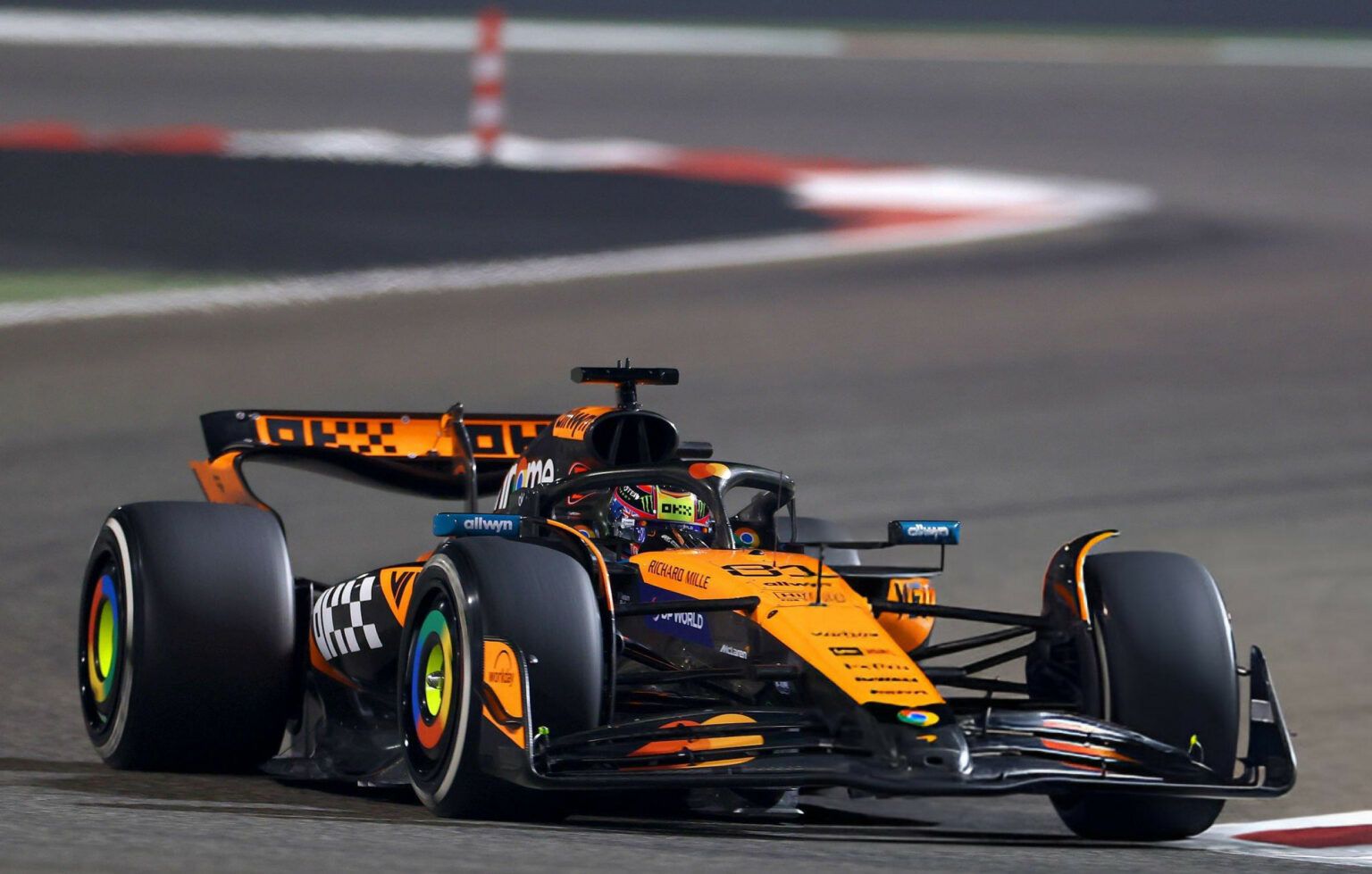 Piastri in Bahrain durante le FP2 (Fonte X: McLaren F1)