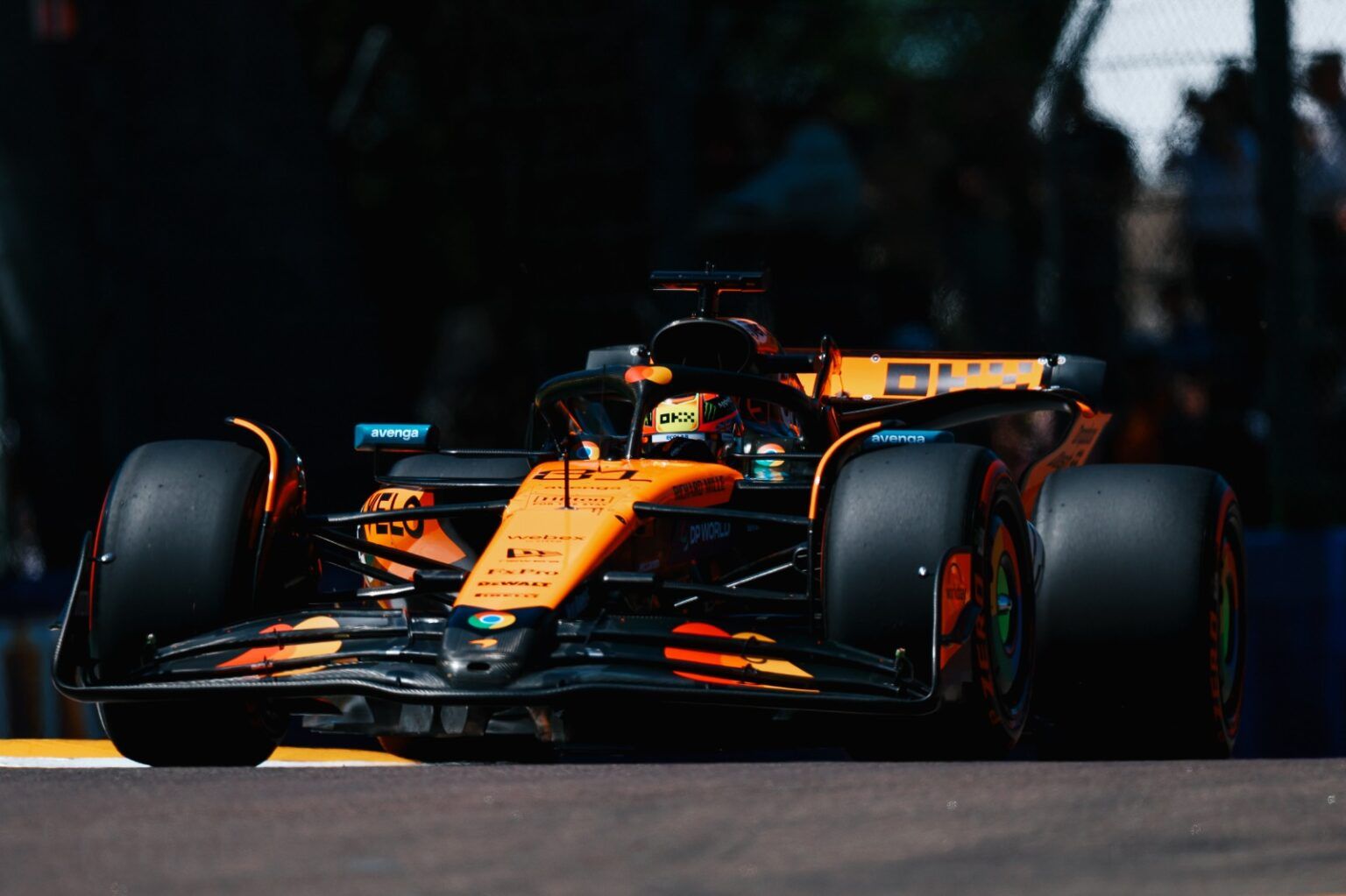 Piastri durante le FP1 a Imola (Fonte foto: X, McLaren F1)