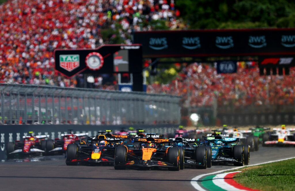 Gara GP Imola: i ritiri rimescolano le carte e Verstappen trionfa