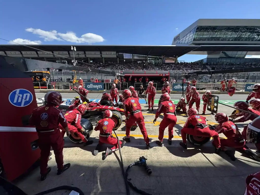 Pit stop di Lewis Hamilton nella gara in Austria