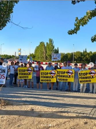 La manifestazione a Madrid contro il circuito di Formula 1