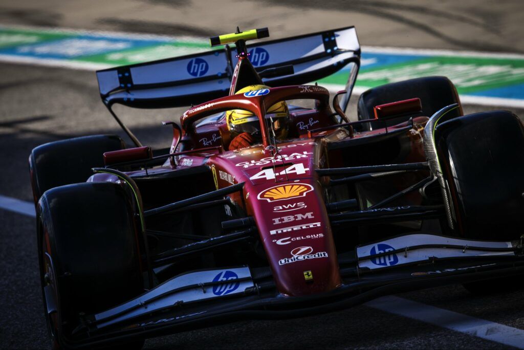 Lewis Hamilton durante le qualifiche del GP di Austin (Fonte X: Scuderia Ferrari HP)