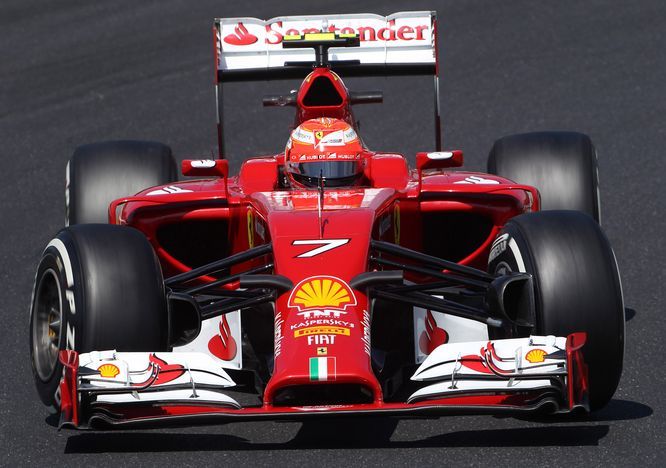 Confronto Raikkonen Hamilton in Ferrari, record negativo: la statistica