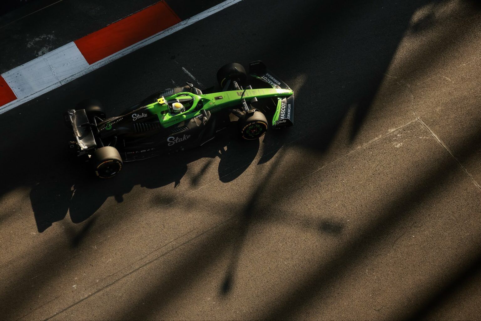 Fanta F1: cinque piloti da non schierare per il GP del Brasile Bortoleto tra gli sconsigliati al Fanta F1 per il GP del Brasile (Fonte X: Stake F1 Team KICK Sauber)